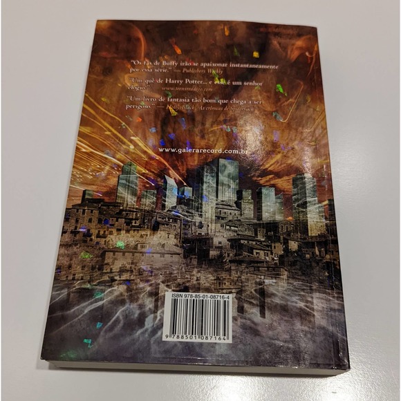 Cidade de Vidro: Os Instrumentos Mortais (Em Portugues Do Brasil) – Cass. Clare - Picture 2 of 8